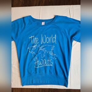 The World Awaits Wide Neck Sweatshirt, Womens Medium